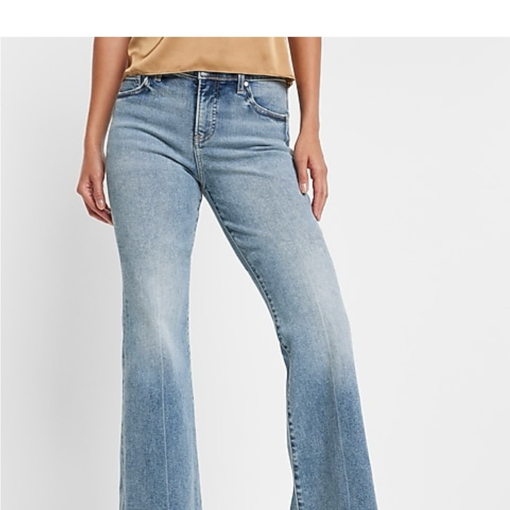 Express 70s Flare Mid Rise Jeans, light to medium blue, size 4S